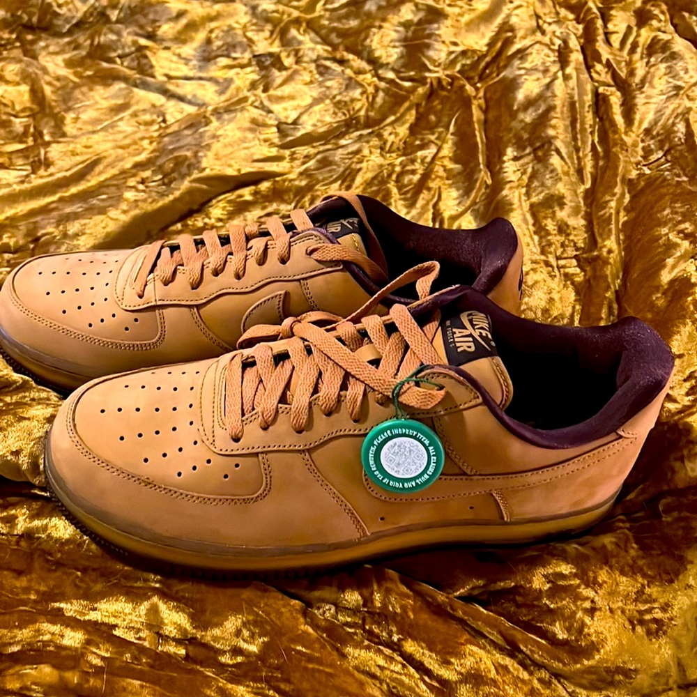 Nike Air Force 1 low wheat dark mocha, size 11